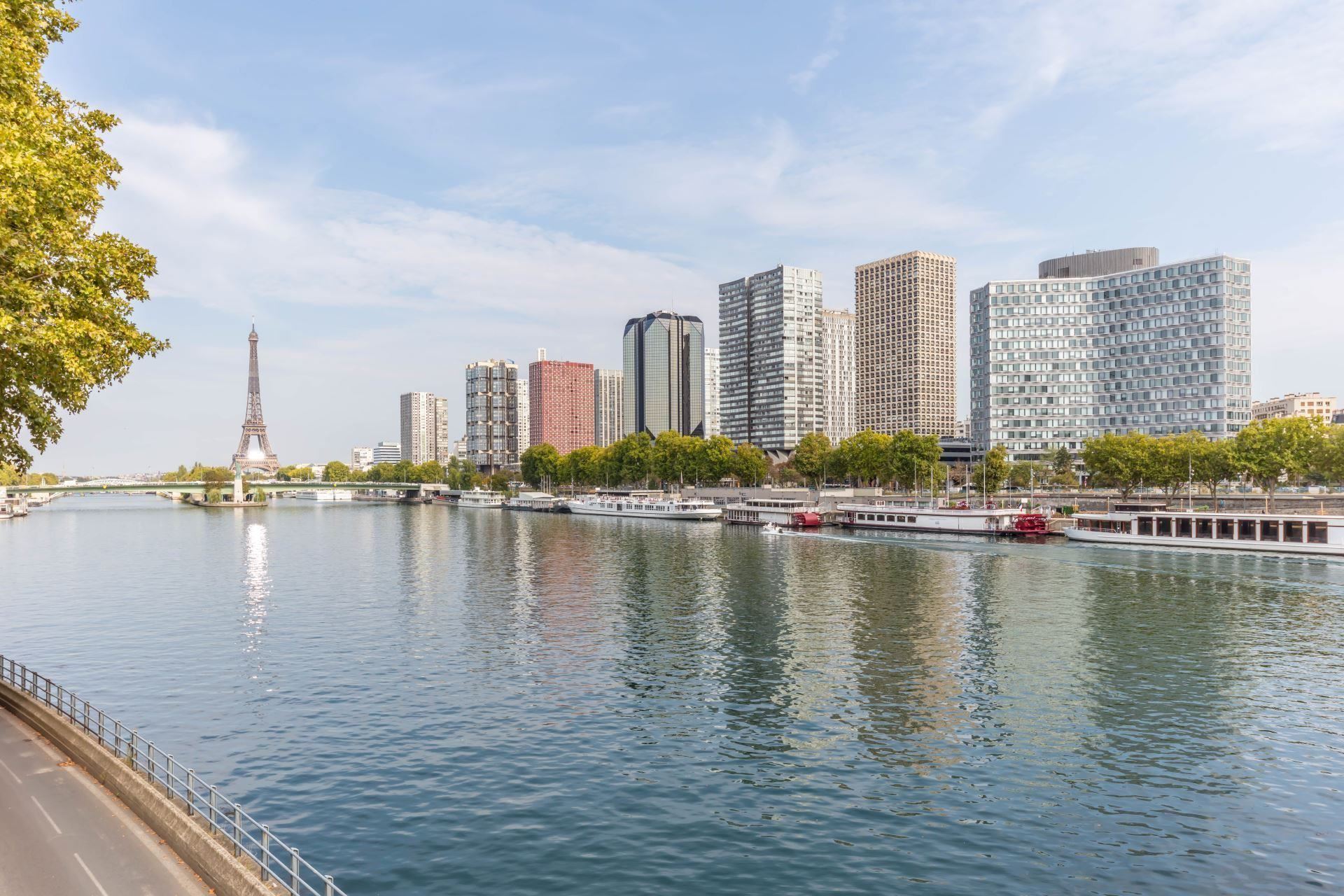 Agence Immobilière C21 à Paris 16 - Quai de Seine