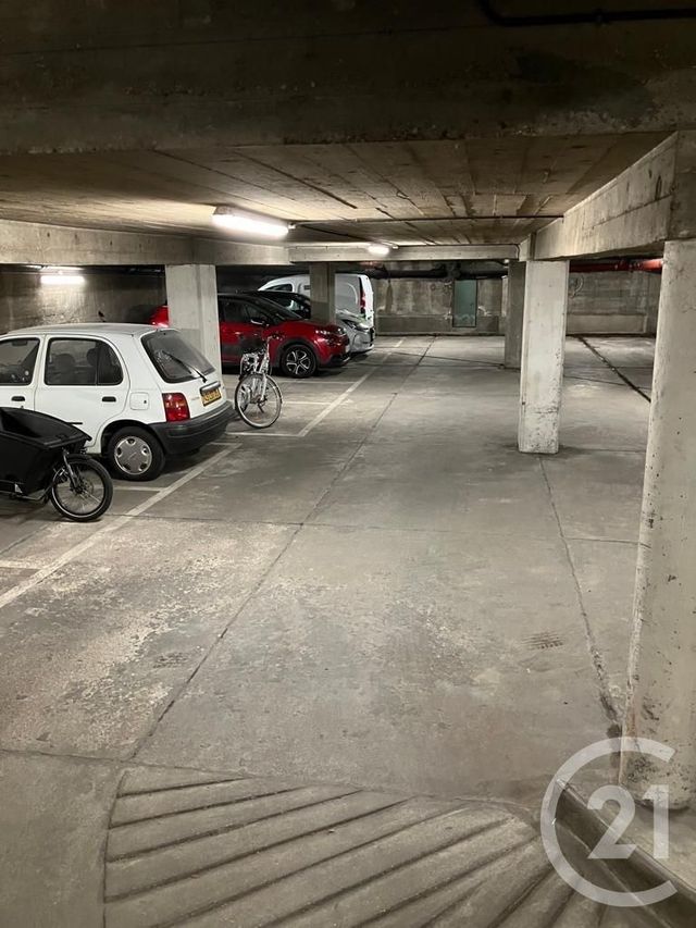 parking à vendre - 10.13 m2 - PARIS - 75016 - ILE-DE-FRANCE - Century 21 Auteuil Seine