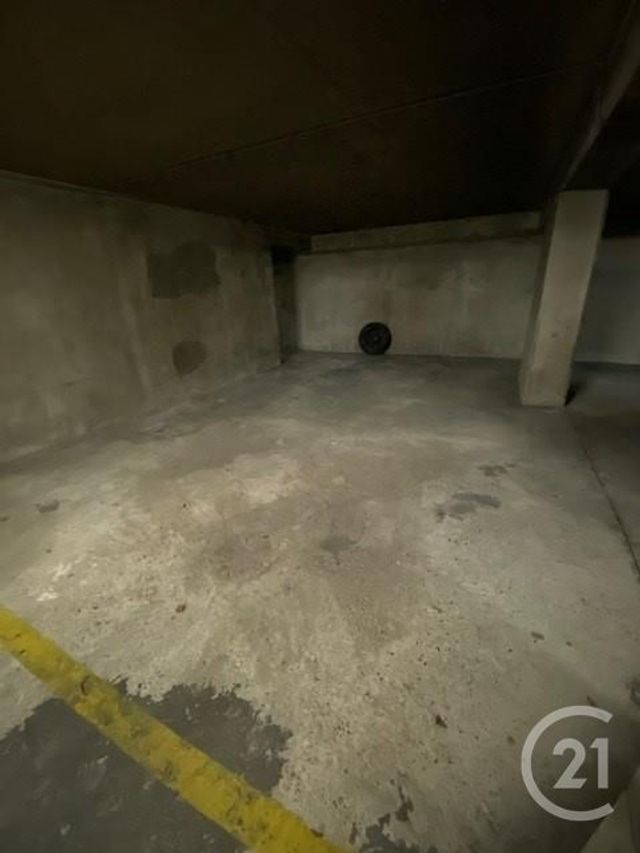 parking à vendre - 42.0 m2 - PARIS - 75016 - ILE-DE-FRANCE - Century 21 Auteuil Seine