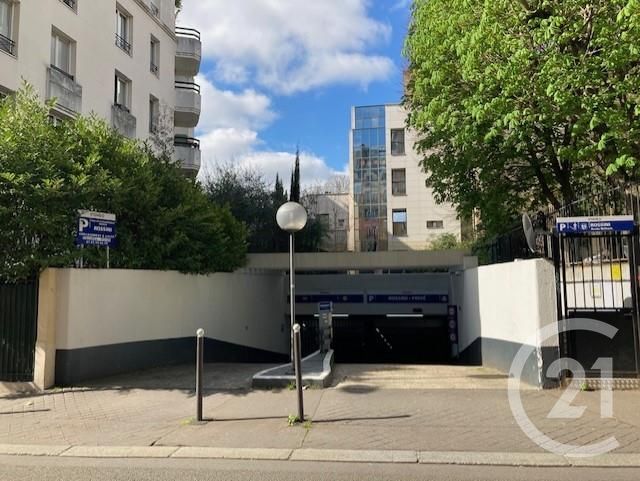 parking à louer - 10.0 m2 - PARIS - 75016 - ILE-DE-FRANCE - Century 21 Auteuil Seine