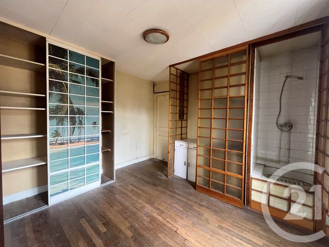 Afficher la photo en grand Appartement Studio à vendre - 1 pièce - 13.66 m2 - PARIS - 75007 - ILE-DE-FRANCE - Century 21 Auteuil Seine