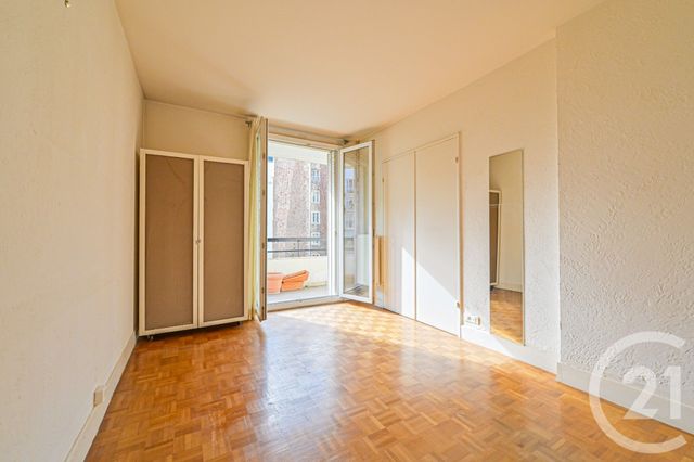 Afficher la photo en grand Appartement T3 à vendre - 3 pièces - 70.18 m2 - PARIS - 75016 - ILE-DE-FRANCE - Century 21 Auteuil Seine