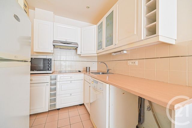 Afficher la photo en grand Appartement T3 à vendre - 3 pièces - 70.18 m2 - PARIS - 75016 - ILE-DE-FRANCE - Century 21 Auteuil Seine