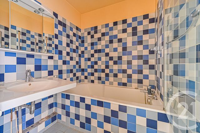 Appartement T2 à vendre - 2 pièces - 46.94 m2 - PARIS - 75016 - ILE-DE-FRANCE - Century 21 Auteuil Seine