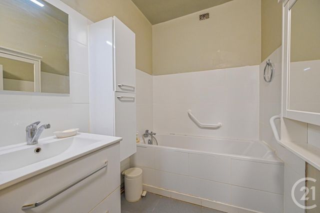 Appartement F5 à vendre - 5 pièces - 111.29 m2 - PARIS - 75016 - ILE-DE-FRANCE - Century 21 Auteuil Seine