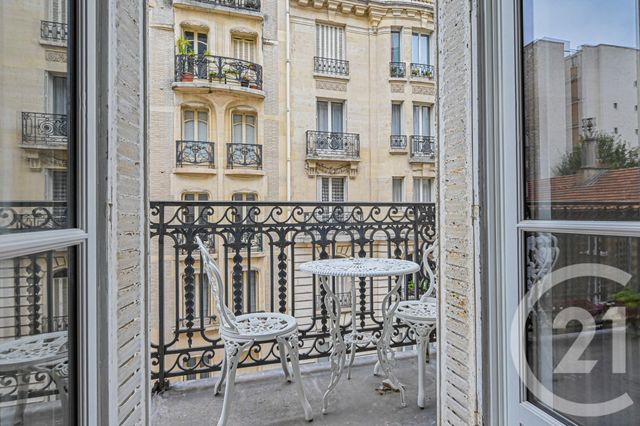 Appartement T4 à vendre - 4 pièces - 93.43 m2 - PARIS - 75016 - ILE-DE-FRANCE - Century 21 Auteuil Seine