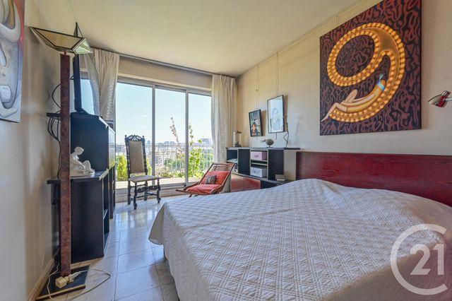 Afficher la photo en grand Appartement F5 à vendre - 5 pièces - 134.09 m2 - PARIS - 75016 - ILE-DE-FRANCE - Century 21 Auteuil Seine