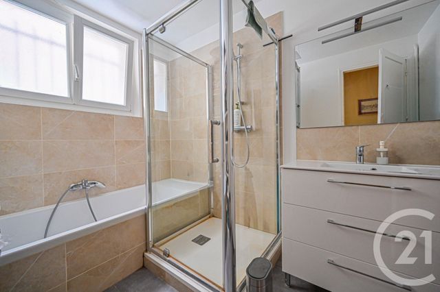 Appartement F3 à vendre - 3 pièces - 89.43 m2 - PARIS - 75016 - ILE-DE-FRANCE - Century 21 Auteuil Seine