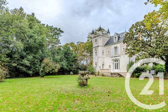 maison à vendre - 10 pièces - 420.0 m2 - STE LUCE SUR LOIRE - 44 - PAYS-DE-LOIRE - Century 21 Auteuil Seine