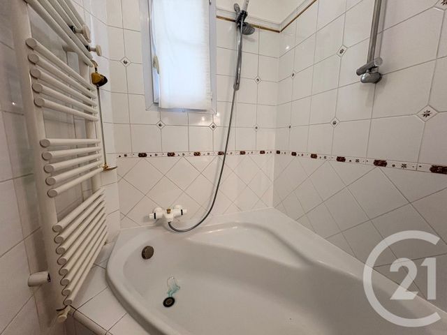 Appartement F5 à louer - 5 pièces - 108.01 m2 - PARIS - 75016 - ILE-DE-FRANCE - Century 21 Auteuil Seine