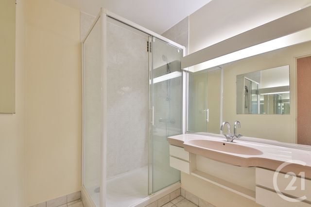 Appartement F4 à vendre - 4 pièces - 80.74 m2 - PARIS - 75016 - ILE-DE-FRANCE - Century 21 Auteuil Seine