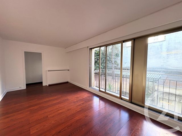 Appartement Studio à louer - 1 pièce - 30.69 m2 - PARIS - 75016 - ILE-DE-FRANCE - Century 21 Auteuil Seine