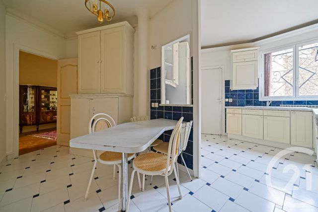 Appartement F3 à louer - 3 pièces - 121.32 m2 - PARIS - 75016 - ILE-DE-FRANCE - Century 21 Auteuil Seine