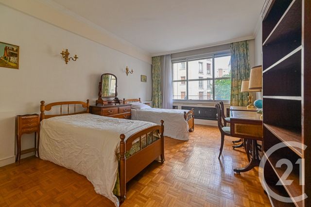 Appartement F3 à louer - 3 pièces - 121.32 m2 - PARIS - 75016 - ILE-DE-FRANCE - Century 21 Auteuil Seine