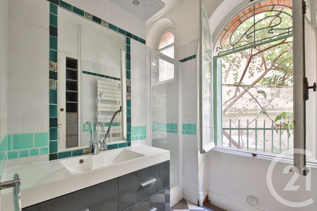 Appartement à louer - 2 pièces - 46.5 m2 - PARIS - 75016 - ILE-DE-FRANCE - Century 21 Auteuil Seine
