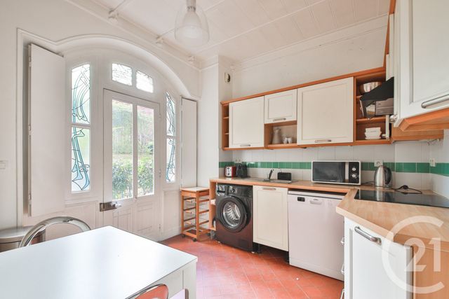 Appartement à louer - 2 pièces - 46.5 m2 - PARIS - 75016 - ILE-DE-FRANCE - Century 21 Auteuil Seine
