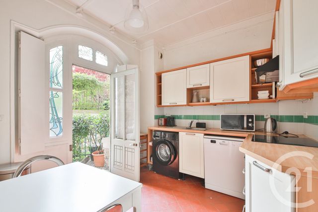 Appartement à louer - 2 pièces - 46.5 m2 - PARIS - 75016 - ILE-DE-FRANCE - Century 21 Auteuil Seine