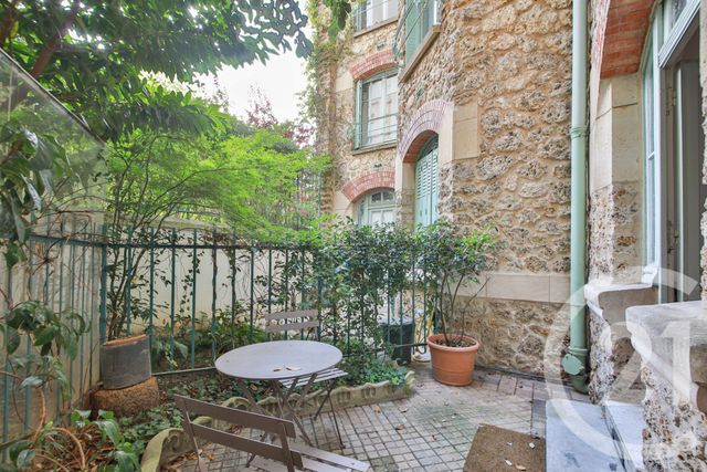 Appartement à louer - 2 pièces - 46.5 m2 - PARIS - 75016 - ILE-DE-FRANCE - Century 21 Auteuil Seine